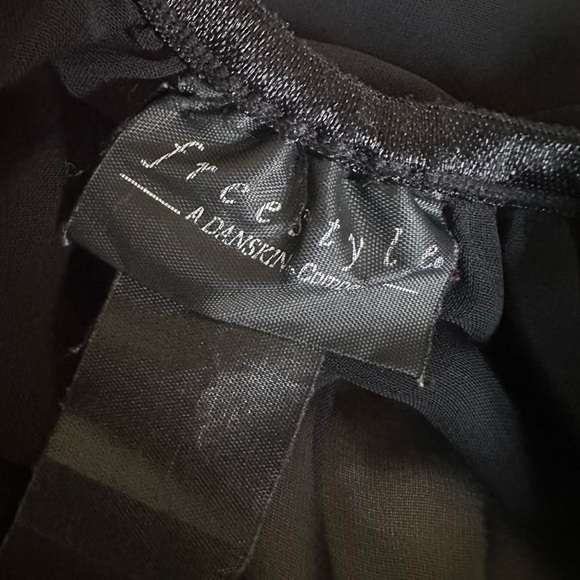 Danskin Freestyle Black Sheer Little Girls Skirt 6/6x - Picture 5 of 5